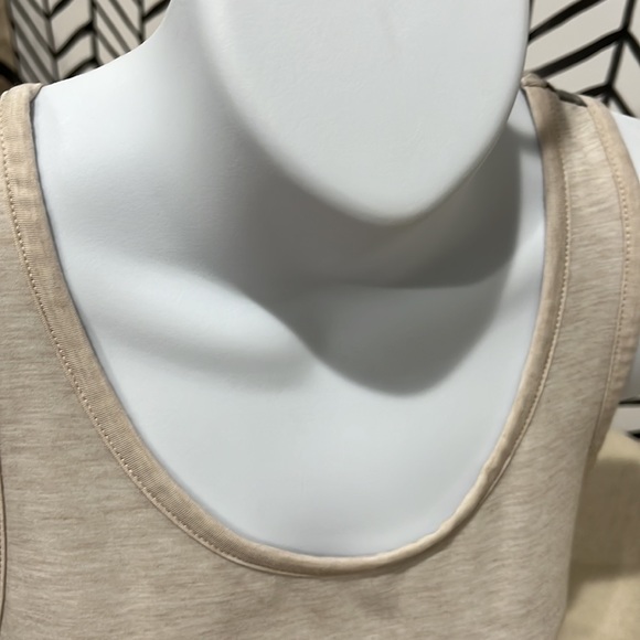 Sherpa Adventure Gear Cream Tank Top, Size Small - Picture 8 of 16